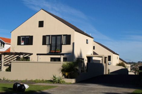 Photo of property in 2/11 Paparoa Road, Cockle Bay, Auckland, 2014