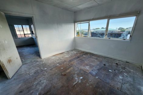 Photo of property in 68 Polson Street, Castlecliff, Whanganui, 4501