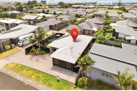 Photo of property in 11 Coutts Street, Papamoa Beach, Papamoa, 3118