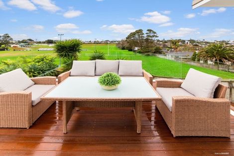 Photo of property in 65 Zara Court, Windsor Park, Auckland, 0632