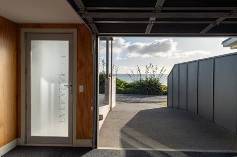 Photo of property in 121 The Parade, Paekakariki, 5034