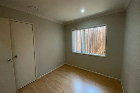 Photo of property in 18 Corrofin Drive, East Tamaki, Auckland, 2013