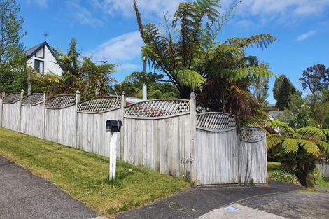 Photo of property in 73 Heta Road, Highlands Park, New Plymouth, 4312