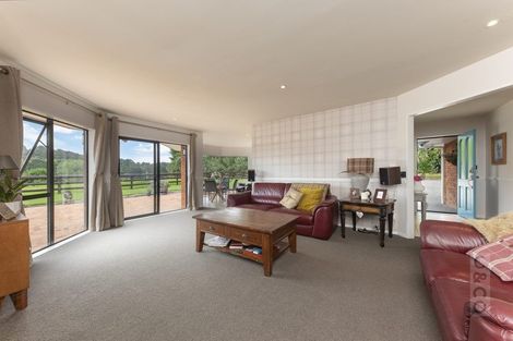 Photo of property in 16 Fletcher Road, Waimauku, 0881