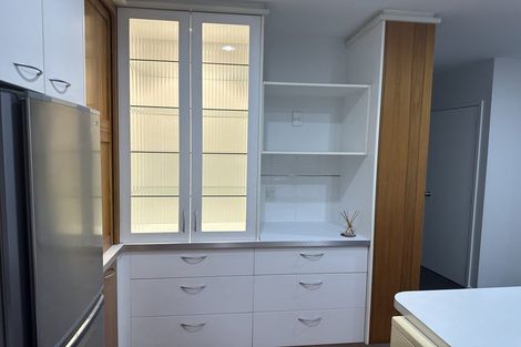 Photo of property in 8a Madeira Lane, Grafton, Auckland, 1023