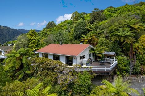 Photo of property in 51 Tirimoana Terrace, Anakiwa, Picton, 7281