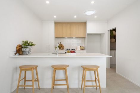 Photo of property in 55 Parkmore Drive, Rosehill, Papakura, 2113