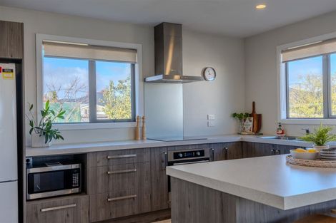 Photo of property in 32 Vancouver Crescent, Wainoni, Christchurch, 8061