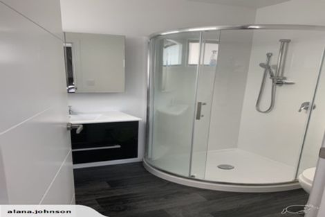 Photo of property in 111 Riverstone Drive, Riverstone Terraces, Upper Hutt, 5018