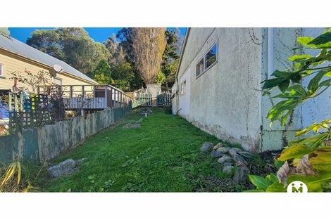 Photo of property in 102 Glen Road, The Glen, Dunedin, 9011