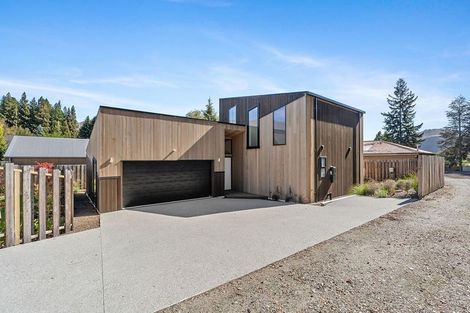 Photo of property in 1/61 Eely Point Road, Wanaka, 9305