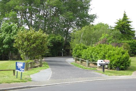 Photo of property in 31 Rosella Grove, Waimauku, 0812