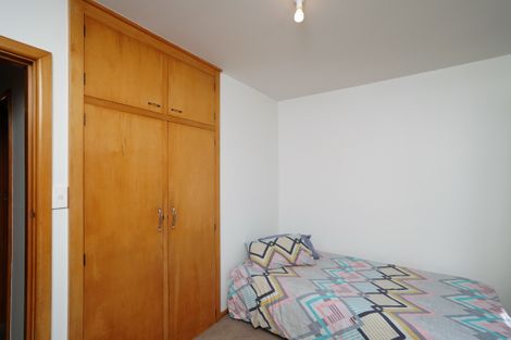 Photo of property in 80 Avonhead Road, Avonhead, Christchurch, 8042