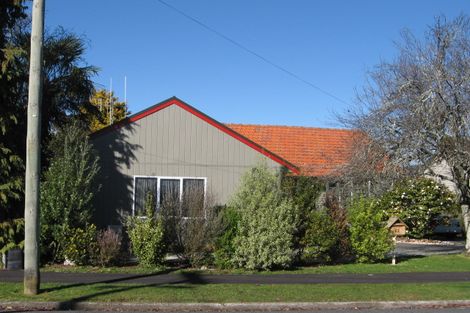 Photo of property in 62 Alfred Street, Fairfield, Hamilton, 3214