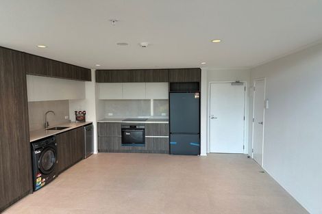 Photo of property in 2f/30 Westward Ho, Glen Eden, Auckland, 0602