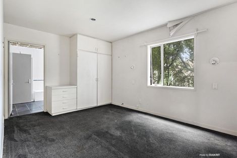 Photo of property in 100 Hill Street, Thorndon, Wellington, 6011