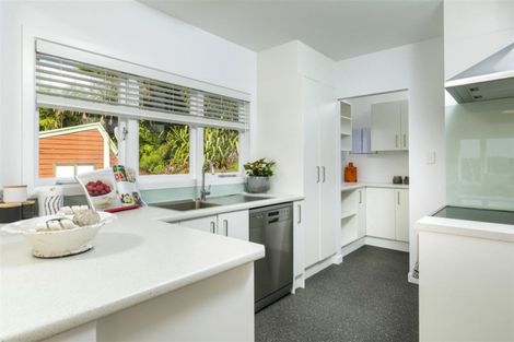 Photo of property in 86 Shetland Street, Glen Eden, Auckland, 0602