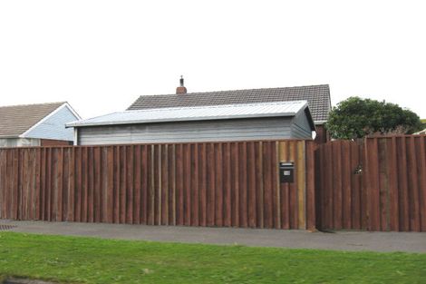 Photo of property in 2/10 Oakland Street, Northcote, Christchurch, 8052