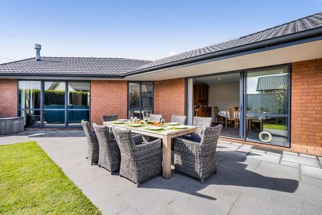 Photo of property in 9 Huetu Place, Bell Block, New Plymouth, 4312