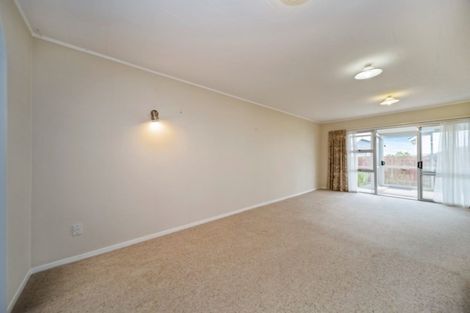 Photo of property in 4/32 Young Street, New Plymouth, 4310