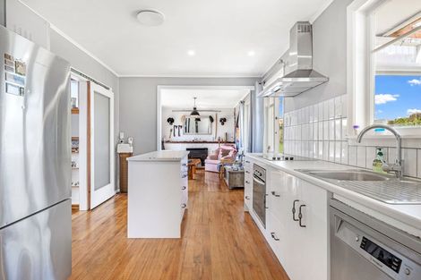 Photo of property in 31 Holdaway Street, Riversdale, Blenheim, 7201