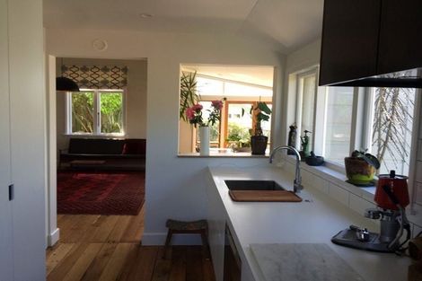 Photo of property in 28 Mortimer Terrace, Aro Valley, Wellington, 6021