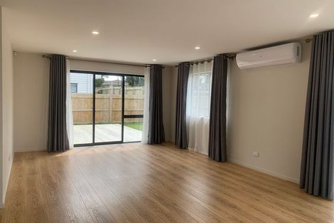 Photo of property in 98 Cardiff Road, Pakuranga, Auckland, 2010