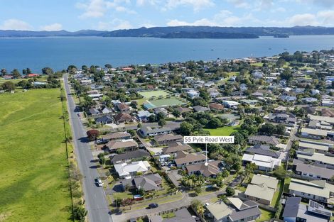 Photo of property in 55 Pyle Road West, One Tree Point, 0118