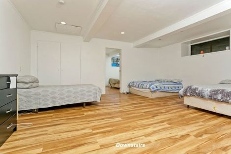 Photo of property in 1/17 Tetrarch Place, Totara Vale, Auckland, 0629