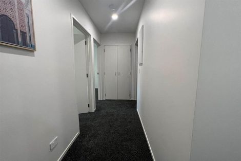 Photo of property in 2 Warbler Crescent, Papakura, 2110