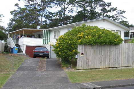 Photo of property in 23 Kirby Street, Glendene, Auckland, 0602