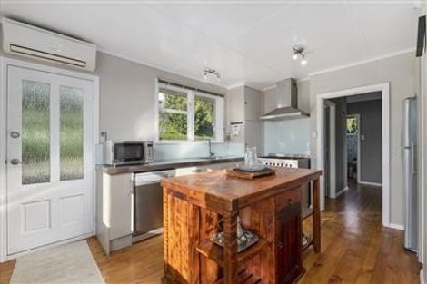 Photo of property in 27 Durham Street, Cannons Creek, Porirua, 5024