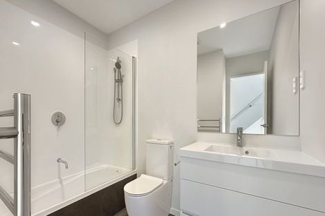 Photo of property in 33 Ara Mara Hua, Henderson, Auckland, 0612