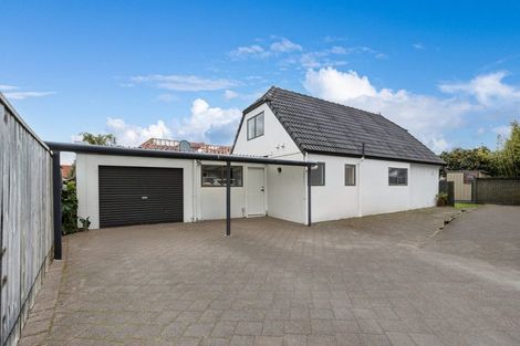 Photo of property in 2/327 Bucklands Beach Road, Bucklands Beach, Auckland, 2012