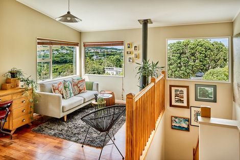 Photo of property in 24 Raroa Place, Pukerua Bay, 5026