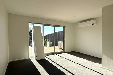 Photo of property in 2/59 Seaview Road, Glenfield, Auckland, 0629