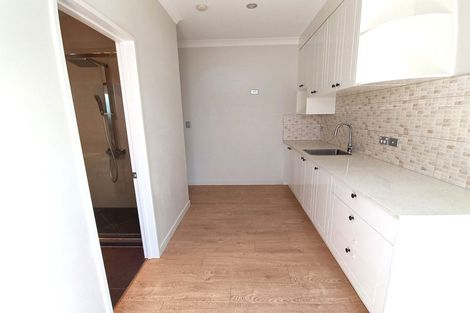 Photo of property in 73 Rosewell Crescent, Flat Bush, Auckland, 2019