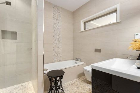 Photo of property in 292 Poraiti Road, Poraiti, Napier, 4182