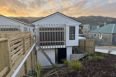 Photo of property in 35a Handyside Street, Tawa, Wellington, 5028