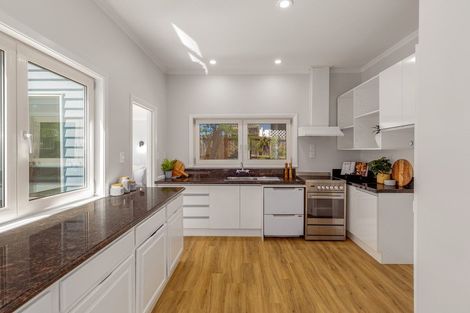 Photo of property in 41 Marriotts Road, North New Brighton, Christchurch, 8083