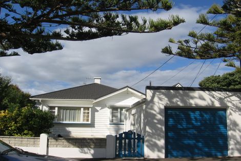 Photo of property in 23 Falkirk Avenue, Seatoun, Wellington, 6022