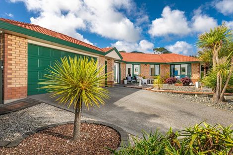 Photo of property in 48 View Ridge Drive, Ranui, Auckland, 0612