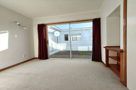 Photo of property in 14a Roseberry Avenue, Birkenhead, Auckland, 0626