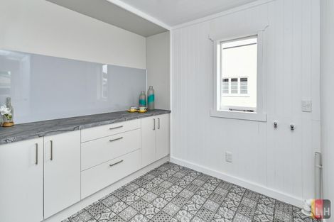 Photo of property in 1/24 Great South Road, Papakura, 2110