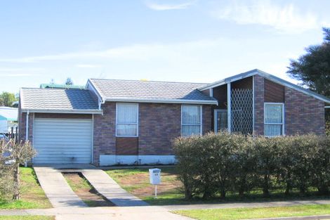 Photo of property in 17 Aileen Place, Nawton, Hamilton, 3200