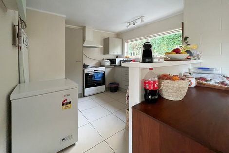 Photo of property in 25 Kenmure Avenue, Forrest Hill, Auckland, 0620