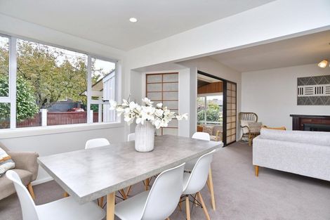 Photo of property in 25 Liverton Crescent, Bishopdale, Christchurch, 8053