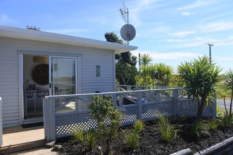 Photo of property in 716a Papamoa Beach Road, Papamoa Beach, Papamoa, 3118