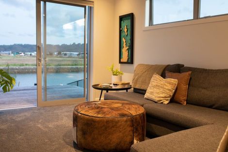 Photo of property in 16 Ngaroma Crescent, Whitianga, 3510