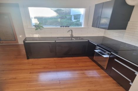 Photo of property in 75 Sidlaw Street, Strathmore Park, Wellington, 6022